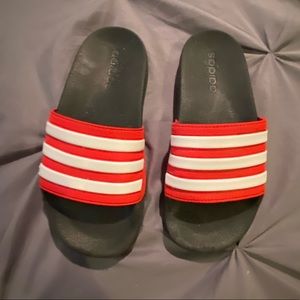 Boys Adidas Slides - Sz 2